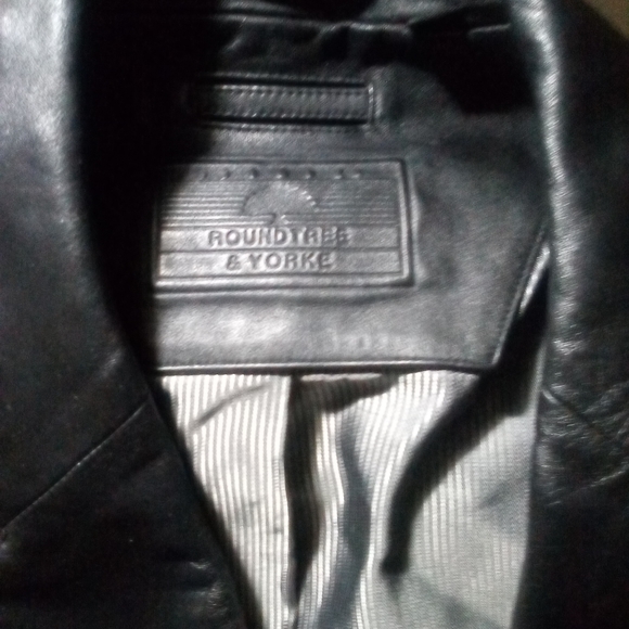 Men's roundtree and Yorke leather jacket plus free shirt round tree and Yorke me - Picture 2 of 4